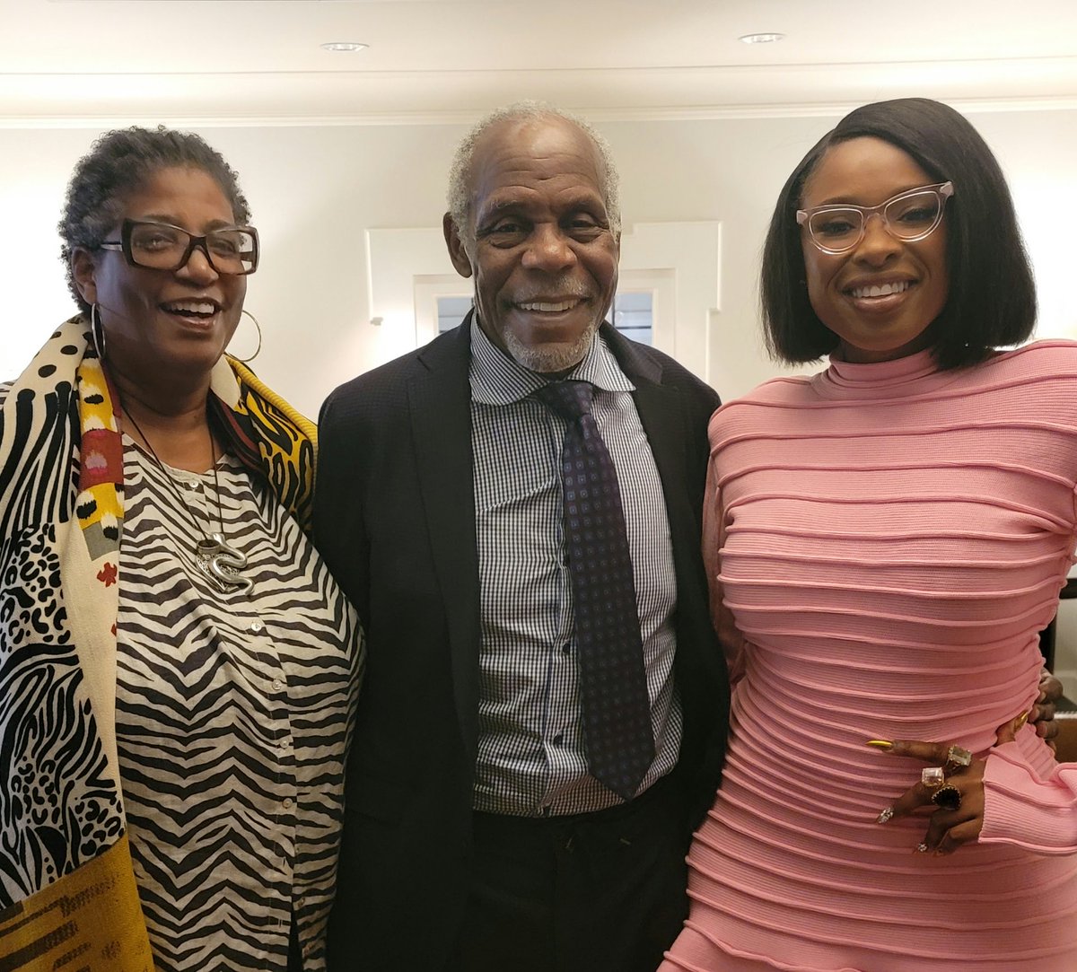 Danny Glover tweet media