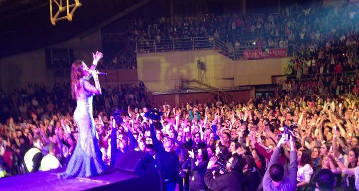 PressCeca's tweet photo. 📌 27.12.2013 Ceca je u sklopu evropske turneje Poziv napunila i veliku Halu sportova u Subotici! 🇷🇸
#Ceca #Ceca2013 #Subotica #HalaSportova #Poziv #TurnejaPoziv https://t.co/52Klvo4bAW