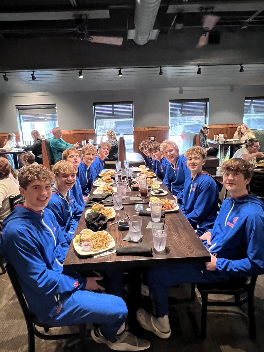 Team lunch after a 56-50 win in the opening round of the King of the Smokies Holiday Tournament down in Pigeon Forge.