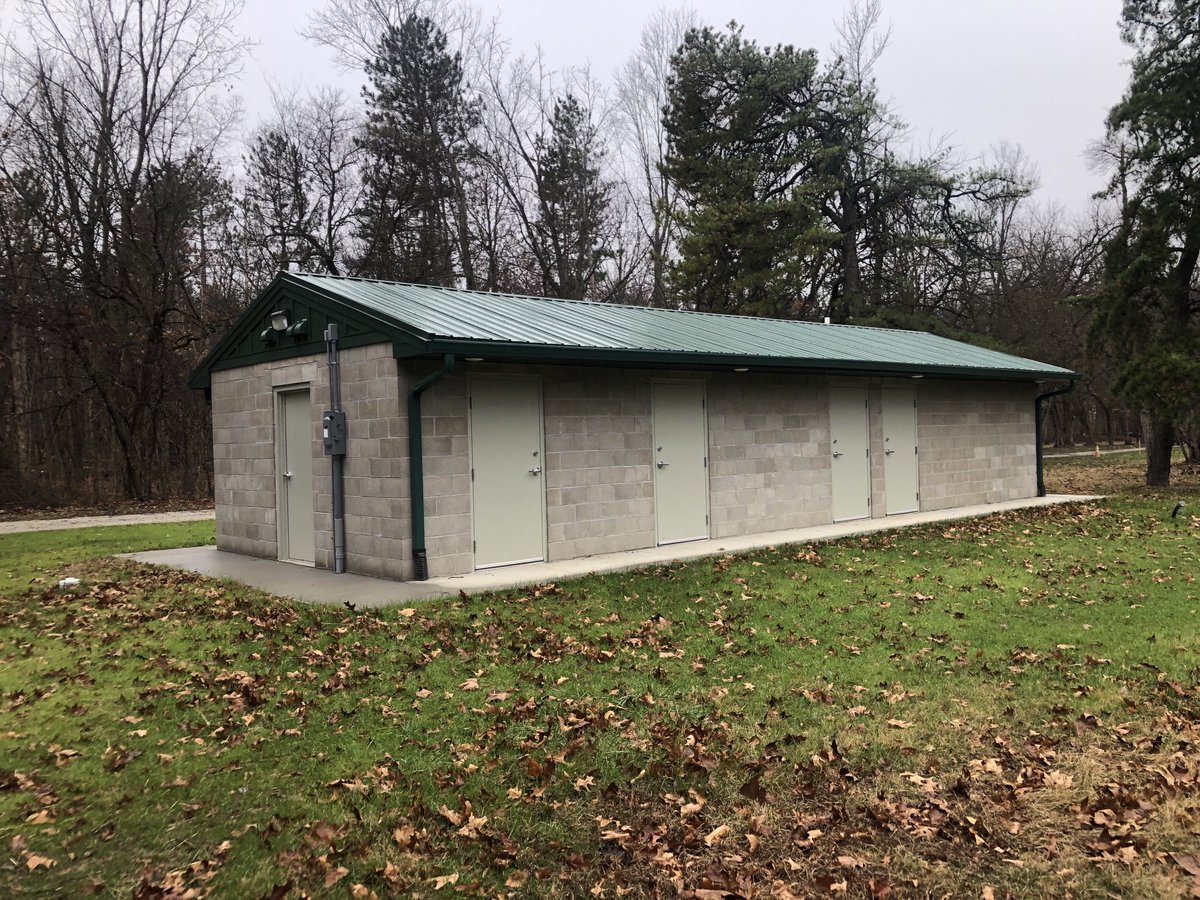 CampRobertDrake's tweet photo. Showers for Christmas.  New showers for New Year https://t.co/iBpV34BuzG