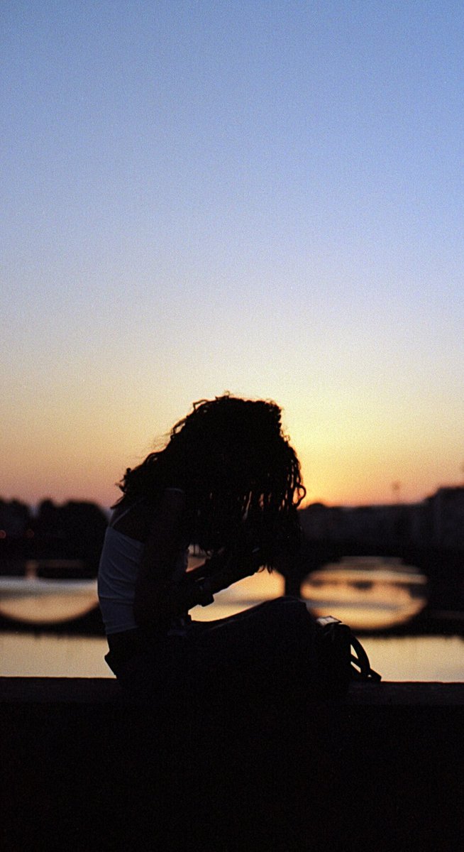 scorp_ruben's tweet photo. •Italy with friends• 
📷 Nikon FM2 | 50mm F/1.8 @julek_.g 
🎞️ Portra 160 N1 
🧪 Dev @emmatitia 
💻 Scan @PBlstr 
@PBlstr @Ajaaar_ 
#argentique 
1/2 https://t.co/pfteNbqt0B