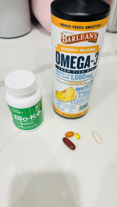 Morning rituals 💪🏽 https://t.co/psaQzccPR5<a href="/tag/boycottstarbucks"class="tags"><span>#boycottstarbucks</span></a><a href="/tag/redcupday"class="tags"><span>#redcupday</span></a>