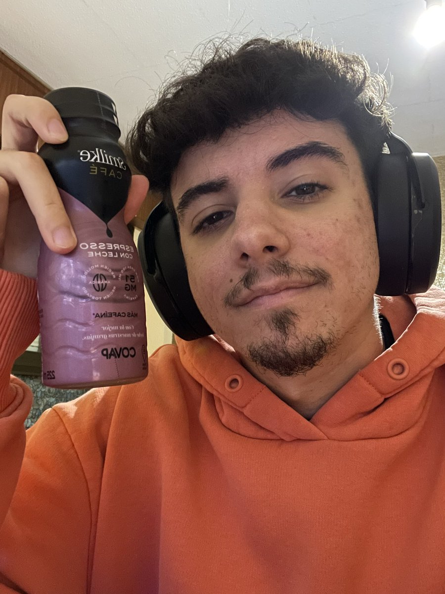 Chrispt21's tweet photo. Deportista⚽️ o Gamer🎮? Un buen smilke siempre te acompaña, ya sea de café o de proteínas☕️. Además, con el código CTRLCHRIZ10 tendrás un 10% de descuento en tu pedido en https://t.co/mAKeu3PZgU. A qué esperas para probar el mejor café/batido de proteínas?🤩
#gaming #smilke #ad https://t.co/7bnrISsoDi
