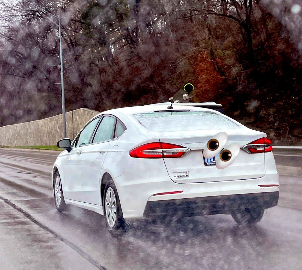 SantaFeTow's tweet photo. Clear your windows off completely, and we have to say it… SO YOU CAN SEE!
Safe travels if you’re out.
#kcwx #kansascity #lfk #winterymix https://t.co/HKUnmsnCDz