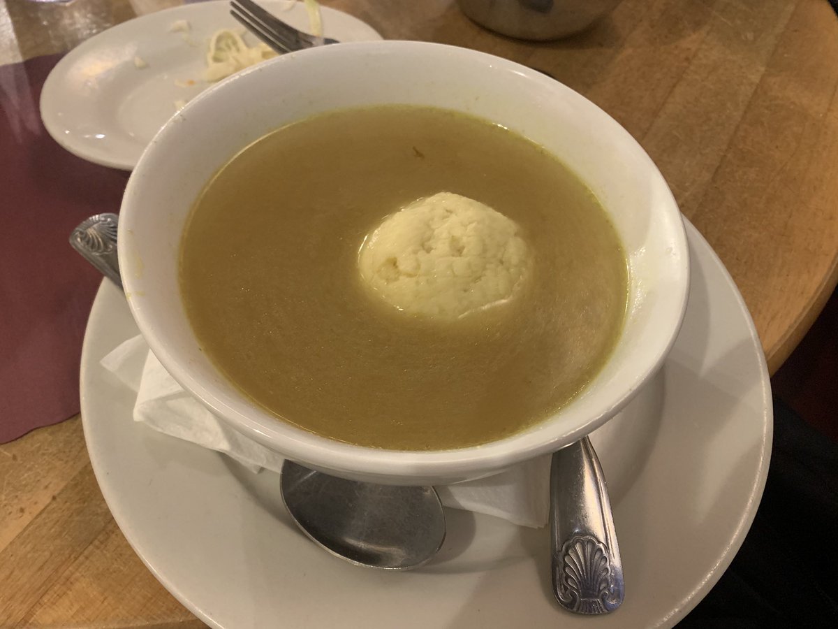 @Expedia In my trip to NYC, I visited a Jewish Deli and had a bowl of matzo ball soup. The broth was so savory 🥰 #expediachat #sweepstakes