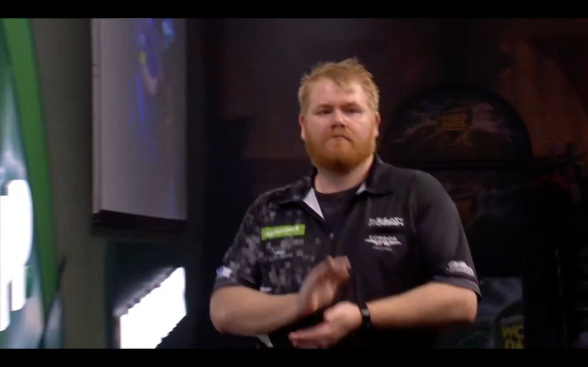 HighRollerRadio's tweet image. He's made Campbell a spectator.

...and the applause.

Still, we got this, got him right where we want him.

2-0 Littler.
#Darts #WorldDartsChampionship #AlwaysBelieve