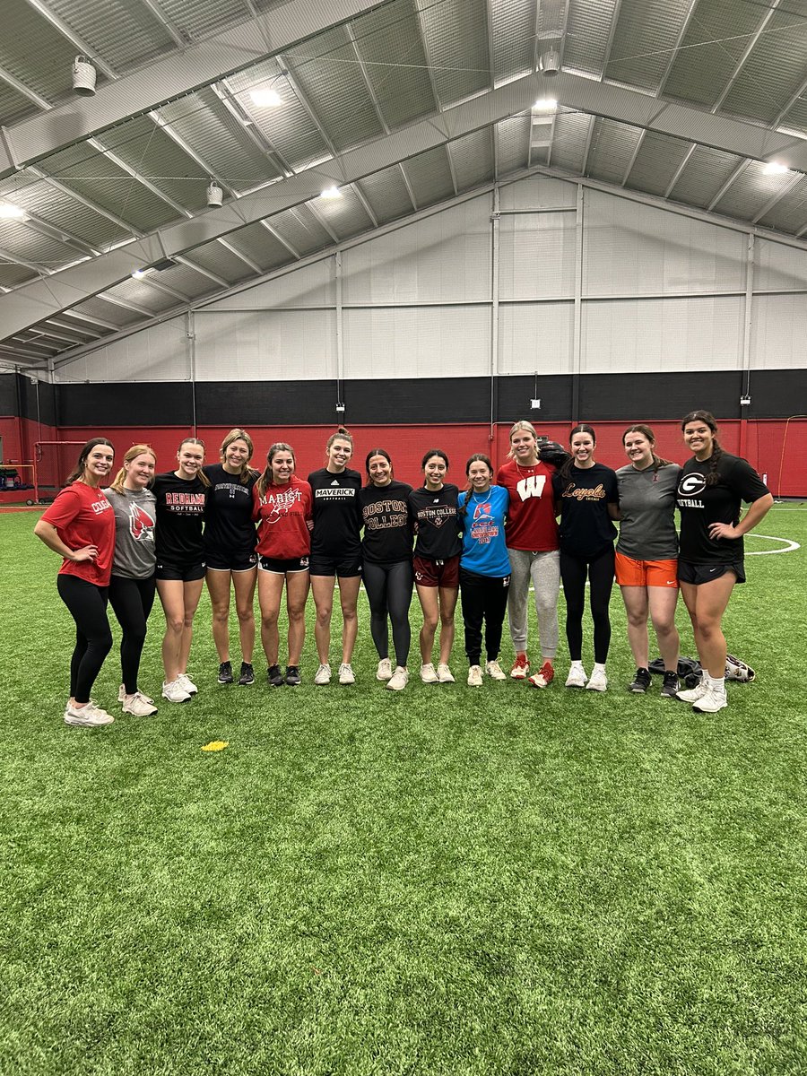 🥎 Marist Softball 🥎 (@redhawksb) on Twitter photo Welcome back to our alumni! These girls have been working together while home to get ready for their spring seasons!! 
Kait-SXU, Maia-Ball St, Iz- Northwestern, Kylie-Grand Valley, Maggie-Omaha, Abby/Kal- Boston College, Em- Wisconsin, Sierra- Loyola, Eileen- Illinois Welcome back to our alumni! These girls have been working together while home to get ready for their spring seasons!! 
Kait-SXU, Maia-Ball St, Iz- Northwestern, Kylie-Grand Valley, Maggie-Omaha, Abby/Kal- Boston College, Em- Wisconsin, Sierra- Loyola, Eileen- Illinois