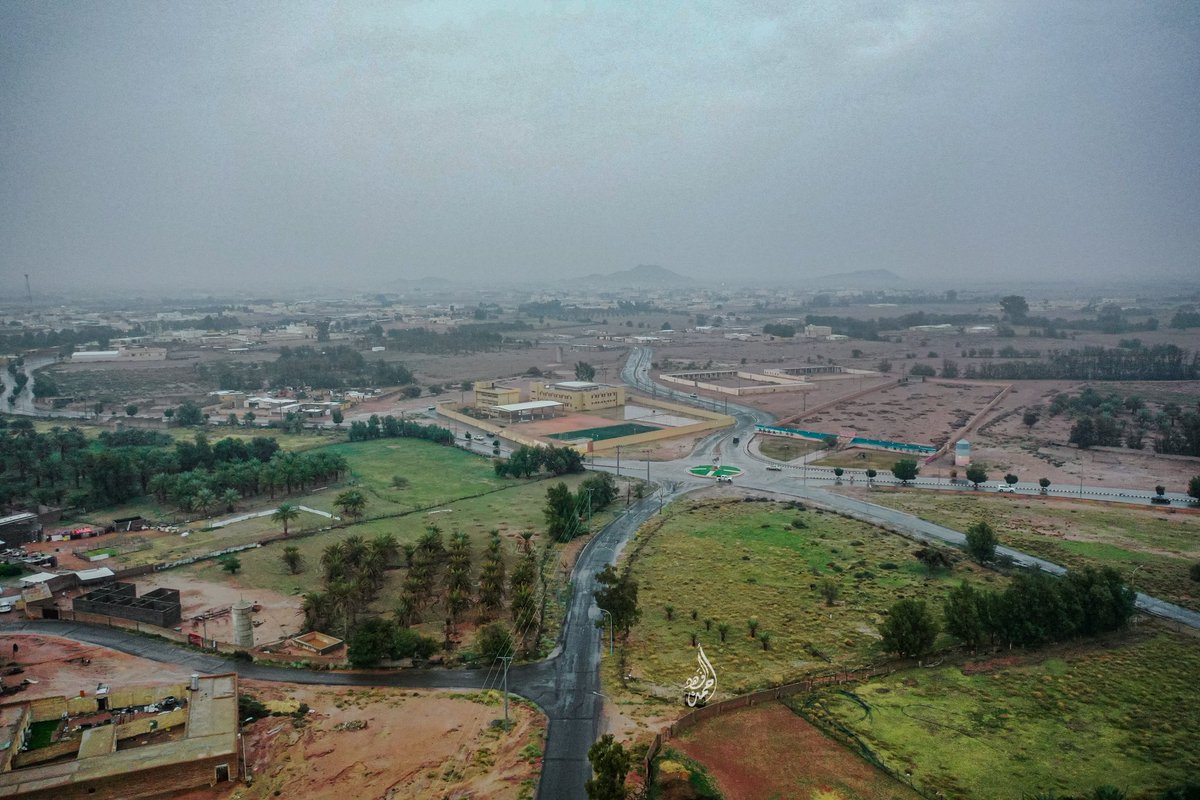 Ahmed_AL_fahad's tweet photo. أجواء #محافظة_الشملي صباح اليوم ساحرة وفاتنة وقصة عشق بين الضباب☁️ والمطر⛈️والربيع 💐
"يسرني نقلها لكم بعدستي"📷 https://t.co/Wu0NWjKRRi
