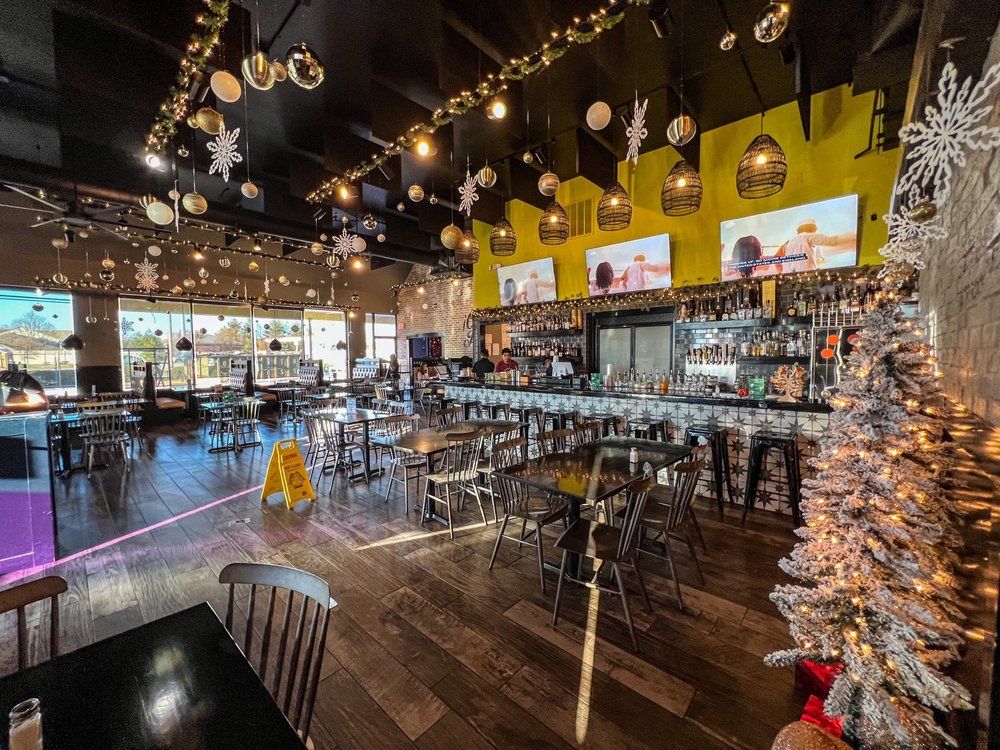 InclusionBrand's tweet photo. #Louisville #Kentucky proudly introducing Limon Y Sal to our bar &amp; grill family.  

A perfect blend of atmosphere, Mexican Kitchen cuisine, and our #bourbon #whiskey awaits you!

Limon Y Sal
10000 Brownsboro Rd
Louisville, KY 40241

Much more to come into 2024 🥃

#IncludeMe #ASL https://t.co/tsYogBAqtE
