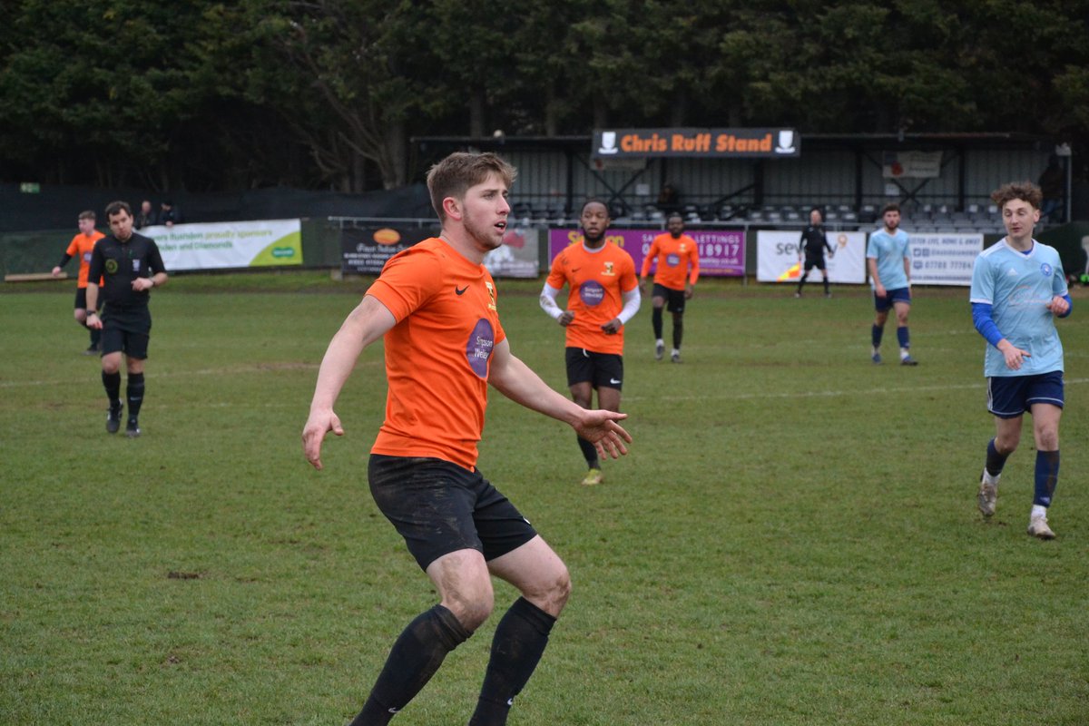 Rushden & Higham Utd tweet media