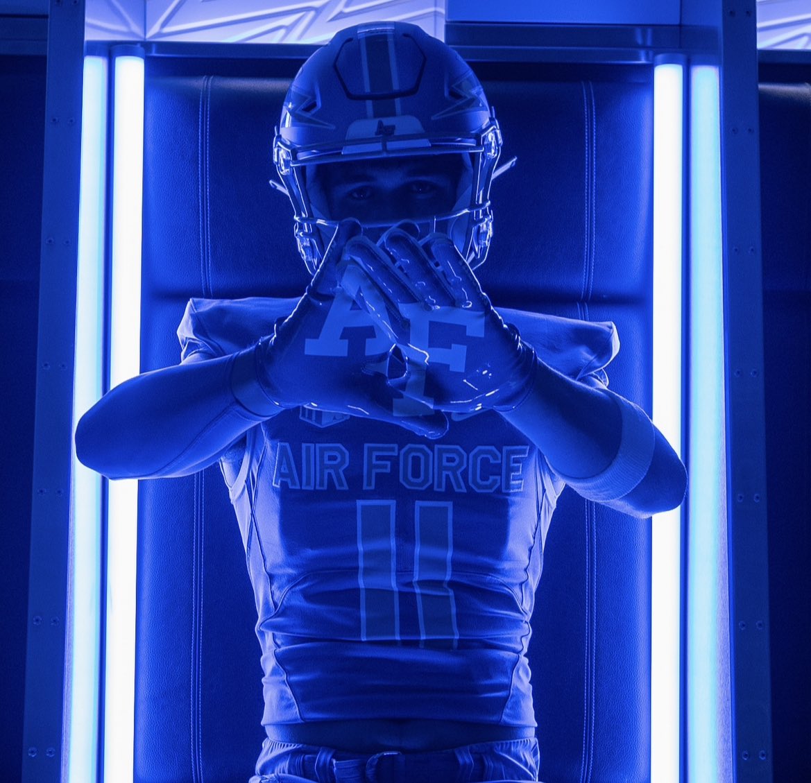 Proud to announce my commitment to the United States Air Force Academy⚡️<a href="/CoachAlexMeans/">Alex Means</a> <a href="/CoachLamAF/">Ken Lamendola</a> <a href="/CoachTCalhoun/">Troy Calhoun</a> <a href="/AF_Football/">Air Force Football</a> <a href="/AF_FBRecruiting/">Air Force Football Recruiting</a>