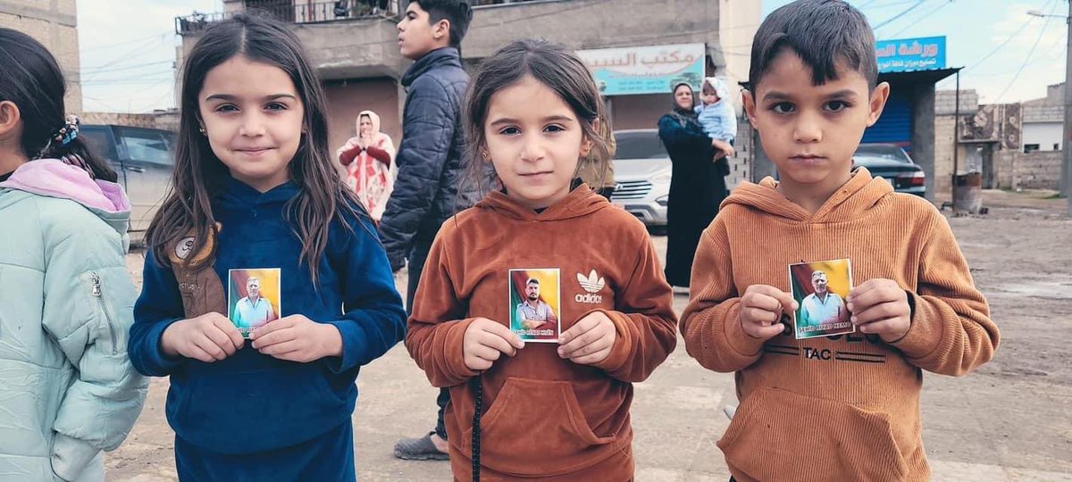 runahiZilo's tweet image. گەلەکەمان جارێکی دیکە خەریکە کۆمەڵکوژی دەکرێت
بێدەنگ نەبین
#RojavaIsUnderAttack 
#StopTurkishTerrorism 
#StopTurkishwarCrimesInKurdista