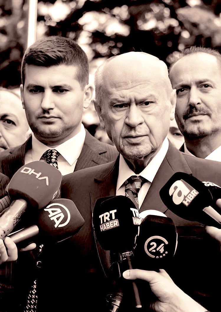 DEVLET Sensin Alayı BİLSİN!!!
<a href="/dbdevletbahceli/">Devlet Bahçeli</a>