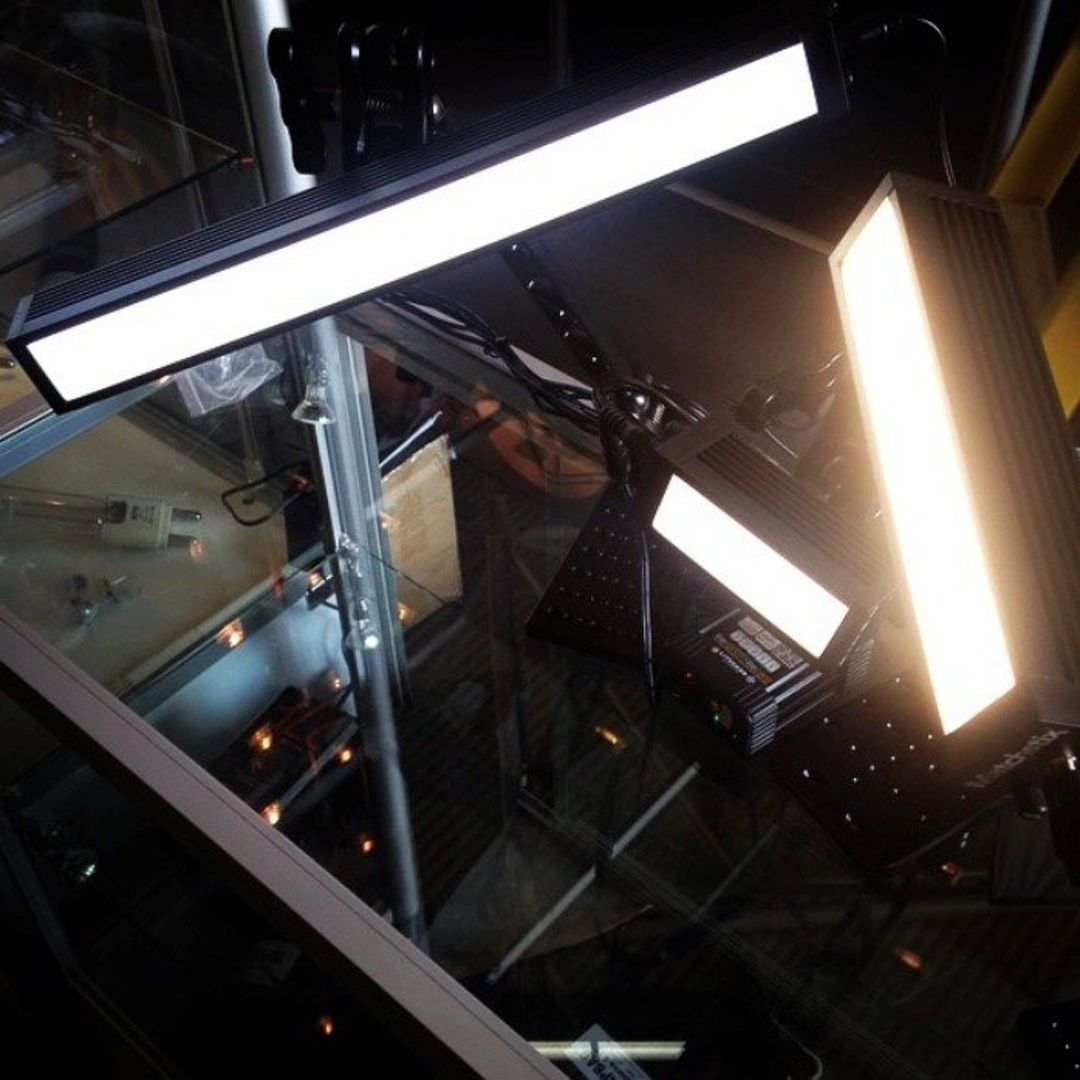 CineoLighting's tweet image. Easy to use for those small on-the-go #lighting setups, #Cineo #Matchstix are the perfect light to have on hand!

#softlight #remotephosphor #lightingdesign #broadcast #production