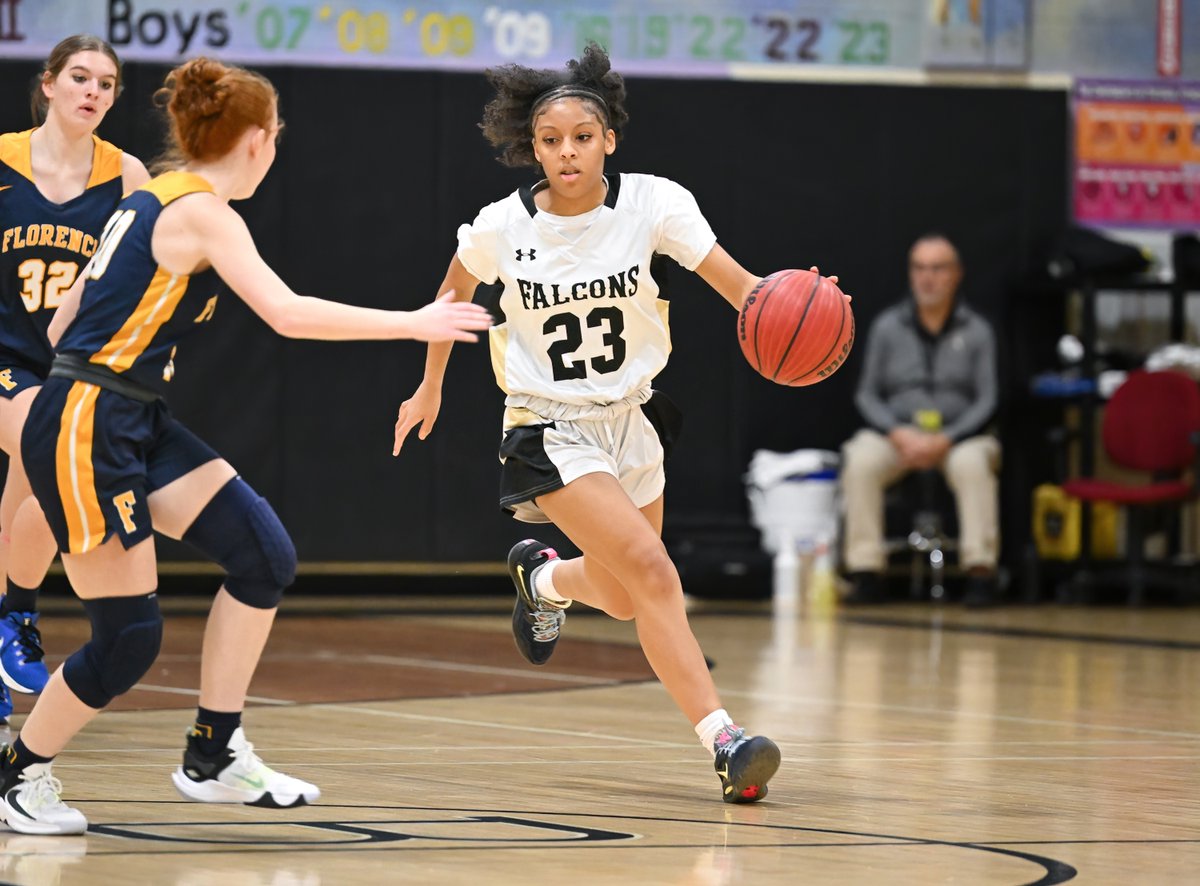 Burlington Township wins 46-26 against Florence in the Burlington Township Girl's Varsity Basketball Holiday Tournament. @btgirlsbball @bthsathletics @FTSD_grlsbball @FTSD_Athletics Additional game images available on CBS Sports @MaxPreps: maxpreps.com/photography/ga…