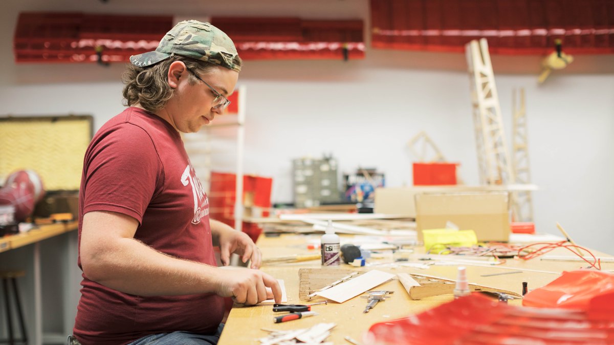 okchristian's tweet photo. Ready to engineer your future at OC? At OC's School of Engineering, our small class sizes and hands-on learning prepare you for an impactful career. Learn more ➡️ https://t.co/CebNEBPnwR
Your Story. God's Purpose.
#OKC #Oklahoma #Christian #University #Engineering #OCEngineering https://t.co/t1immDYYmx