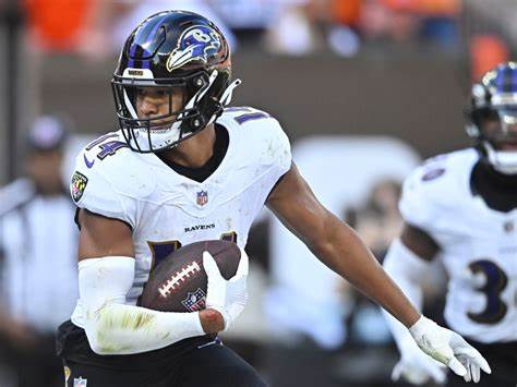 Baltimore Ravens Kyle Hamilton having a great 2023 season

  • 81 tackles
 • 13 passes defended 
• 10 tackles for loss
 • 4 QB hits
 • 4 INTs
 1 TD
• 3 sacks
 • 1 forced fumble