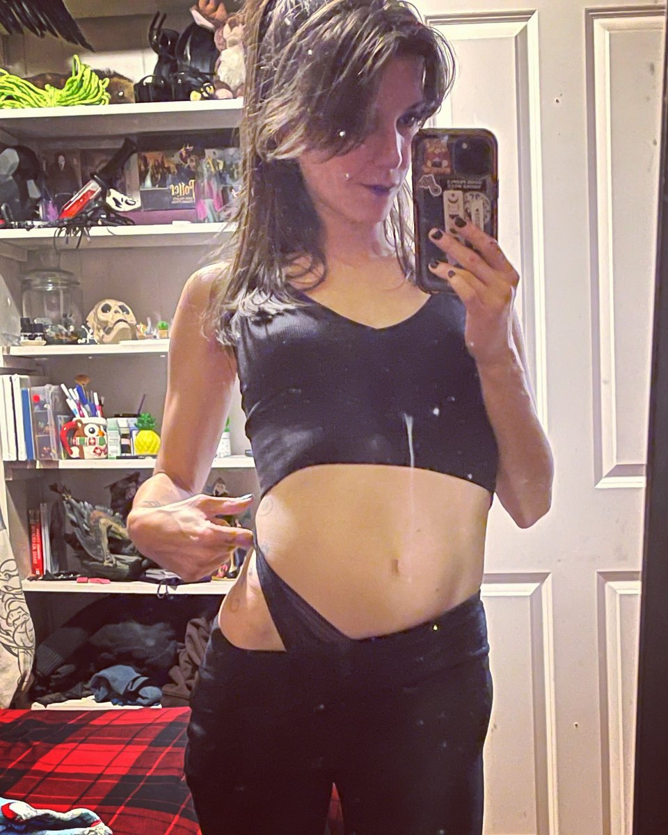 LittleMsArty's tweet photo. Doing my once in a blue moon twitter post.

I’ve been up to no good.
Lots of fully explicit content.

https://t.co/iqdlfHOzQS https://t.co/5fGSXFyDy8
