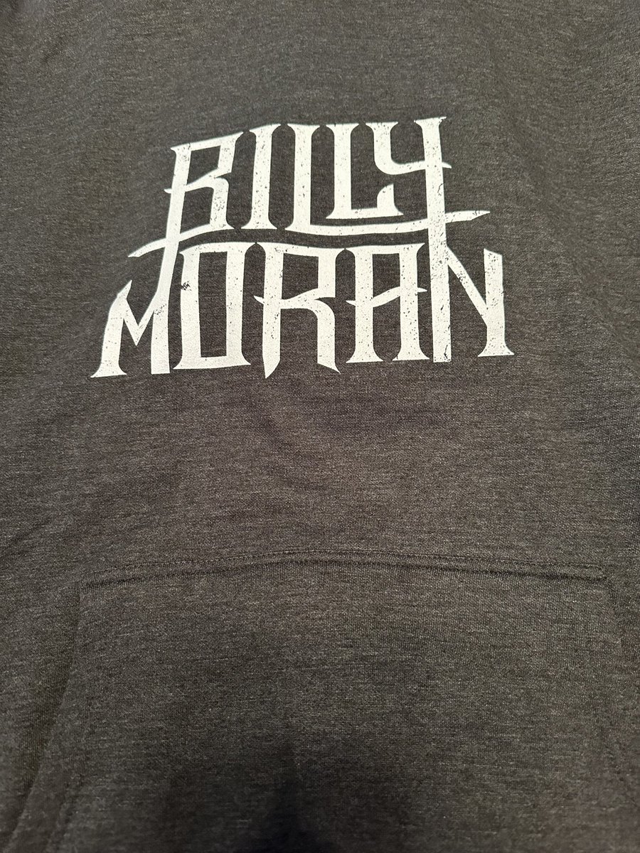 terisummerfield's tweet photo. @Billy_Moran Today is perfect timing for my new hoodie to arrive, first snow of the year! 🌨️ Love it! Thanks!! https://t.co/0ZJdTKkv2Y