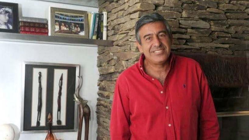 Observa360's tweet photo. 🔴 Cuando vos estabas en la panza de tu mamá,  Sisto Terán ya vivía del estado con los impuestos que pagaba tu vieja cuando compraba un helado

Sisto Terán fue designado por Osvaldo Jaldo representante de Tucumán en la ciudad de Buenos Aires https://t.co/Nr521vgVve