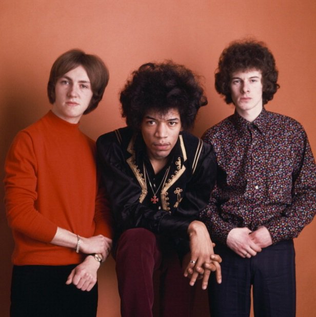 crockpics's tweet photo. The Jimi Hendrix Experience in London, 1967. Photo by Bruce Fleming. https://t.co/Hbm14m1Eyu