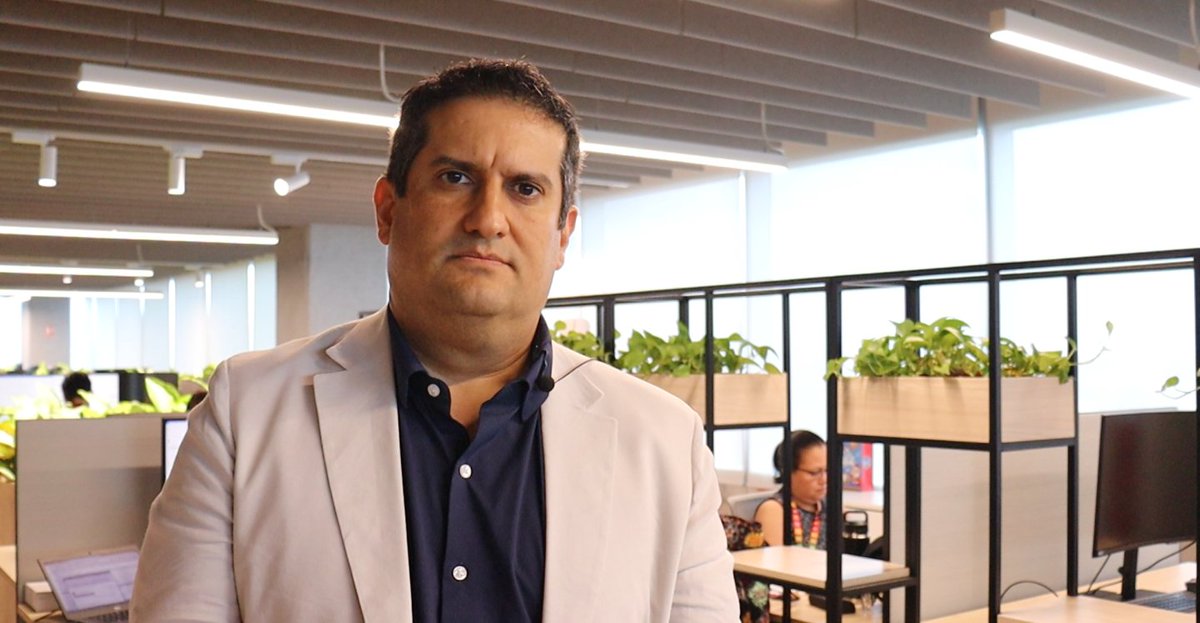 PNUDLAC's tweet photo. 🇵🇦 @PNUDPanama trabaja para que el Índice de Pobreza Multidimensional sirva de instrumento para el diseño de políticas públicas.
Diego Zavaleta, Asesor de Pobreza Multidimensional, habla sobre la importancia que tiene este proceso para #Panamá.
👉Más info: https://t.co/YH44ewwirh https://t.co/DXn3nifXsA