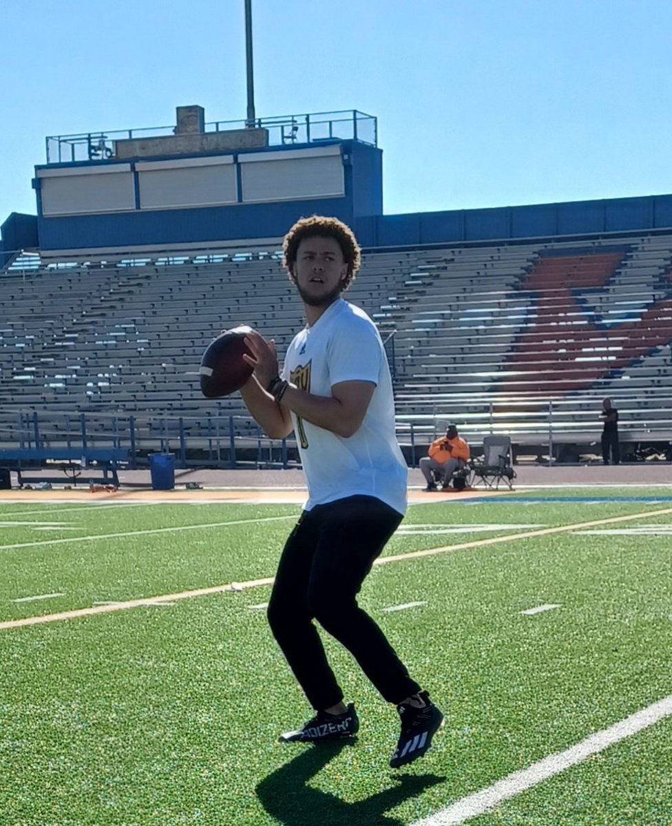 Mike Giovando tweet media