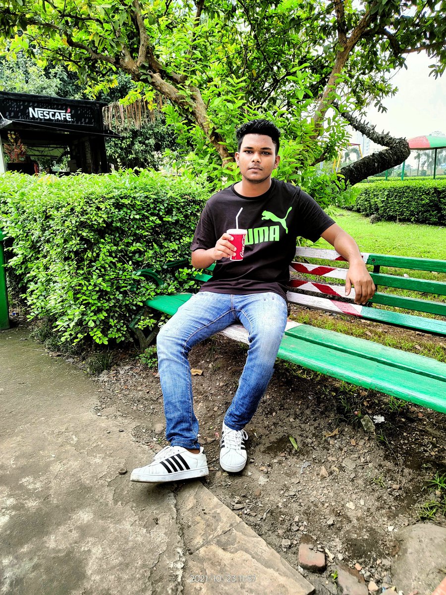 HoqueRazzakul's tweet photo. #Cheers 🥤 https://t.co/W9ZzQbxElW