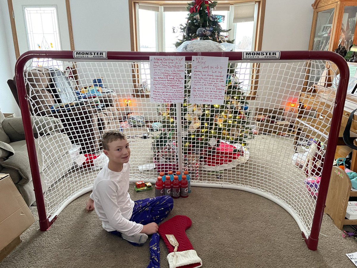 Nicole Gullingsrud tweet media