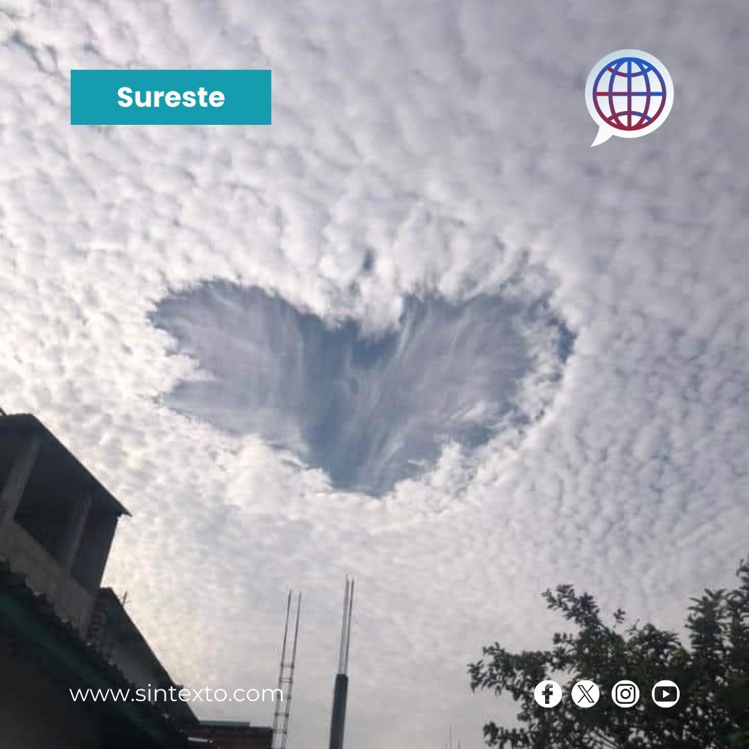 SintextoMX's tweet photo. Hoy se vieron extrañas formaciones en el cielo de Tuxtla Gutiérrez, Chiapas. Según la NASA se conocen como Fallstreak Holes o como hole-punch clouds y  se producen cuando se reúnen temperaturas frías e inestabilidades atmosféricas. #sintexto #noticias #Nasa #tuxtlagutierrez https://t.co/BKh4RGbp0L