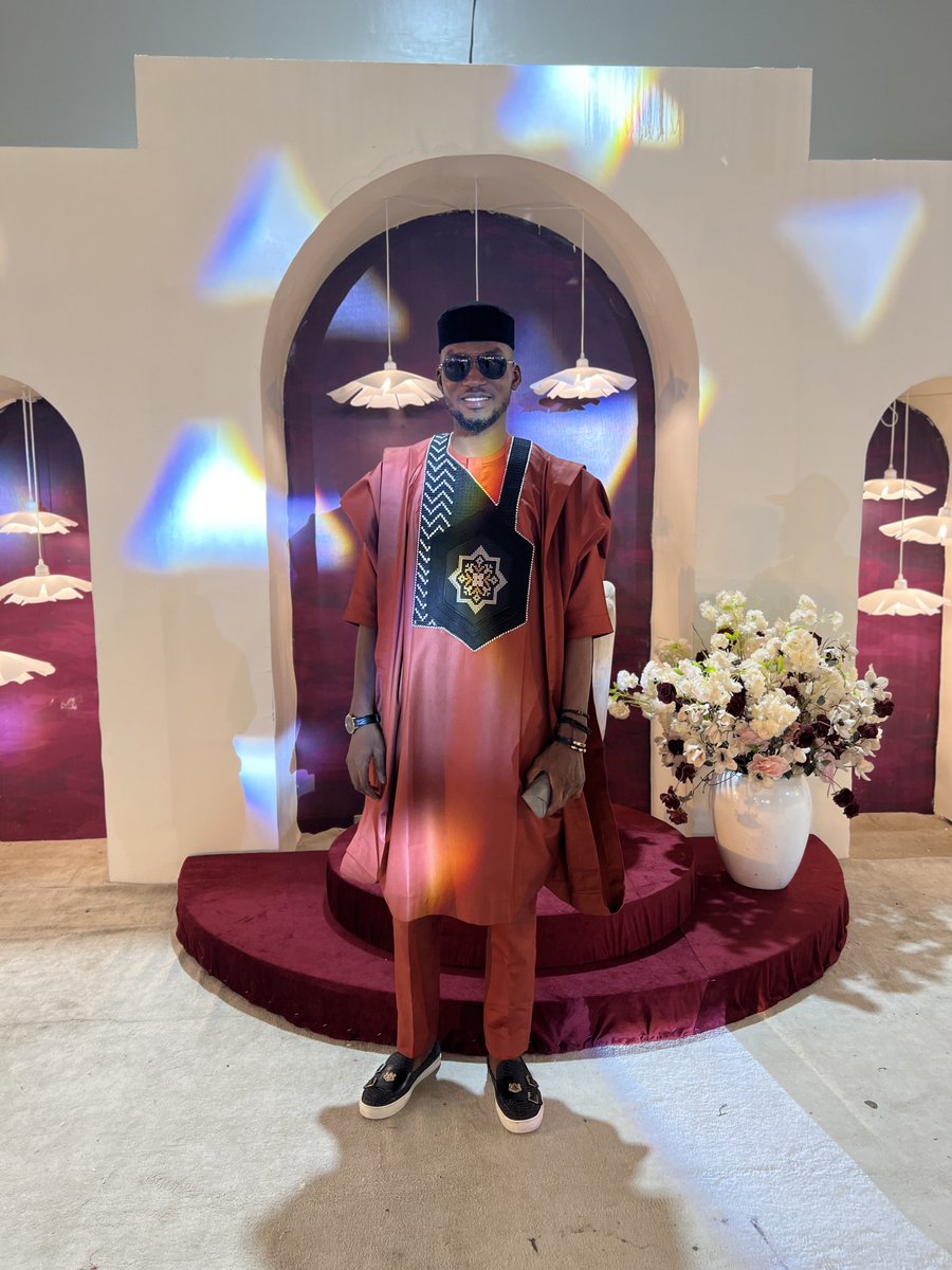 theonlymaleek's tweet photo. Anything you do in this life as a woman ,make sure you end up with a Yoruba man ❤️ https://t.co/hz7YJdAcWd
