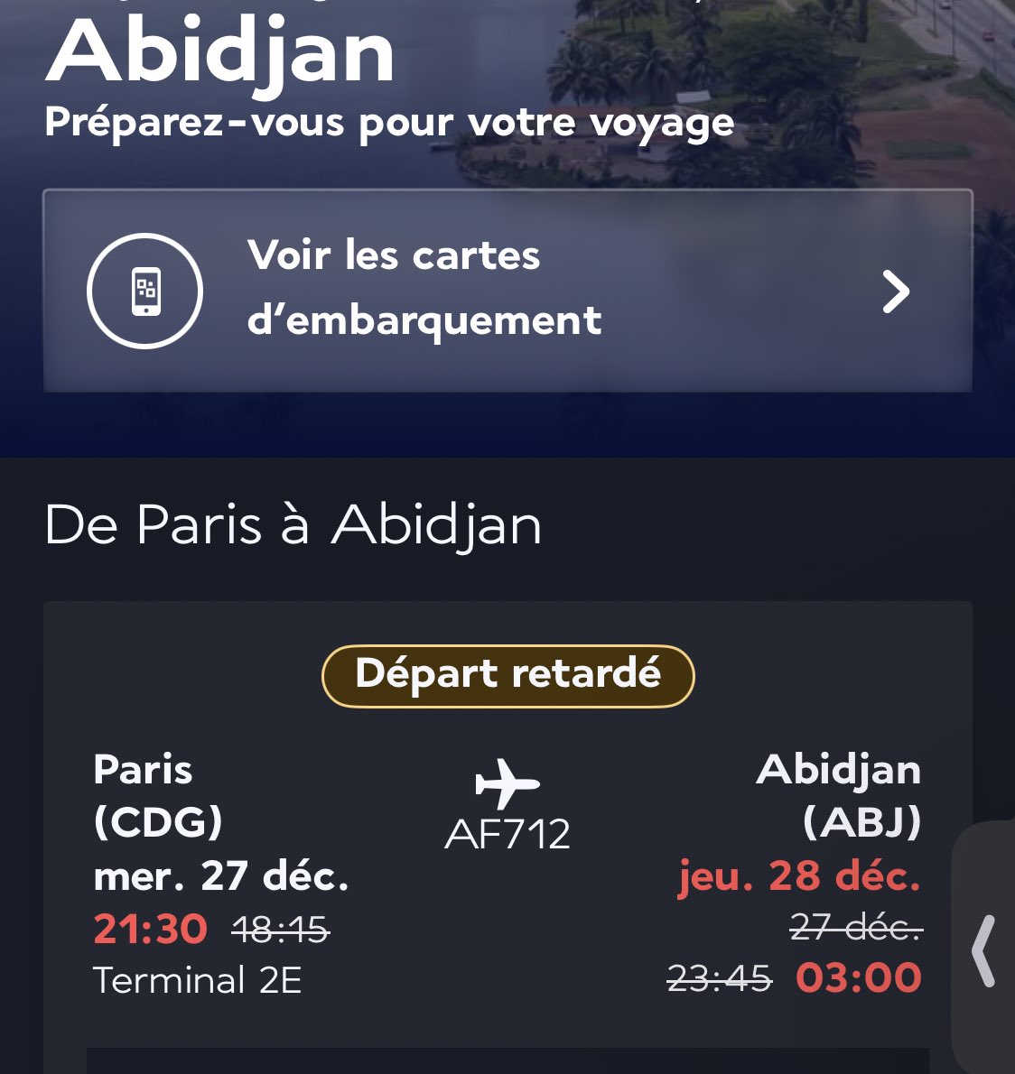 bowzer_225's tweet photo. @AirFranceFR c’est désolant plus de 3h qu’on attend sans informations fixe de départ avec 11 euros pour manger sachant que l’eau coûte 4€ à l’aéroport !! A ça ne sert à rien de miser sur la sûreté avec #airfrance franche mal procgaine fois je prend #corsair https://t.co/z9ZcL2Kz78