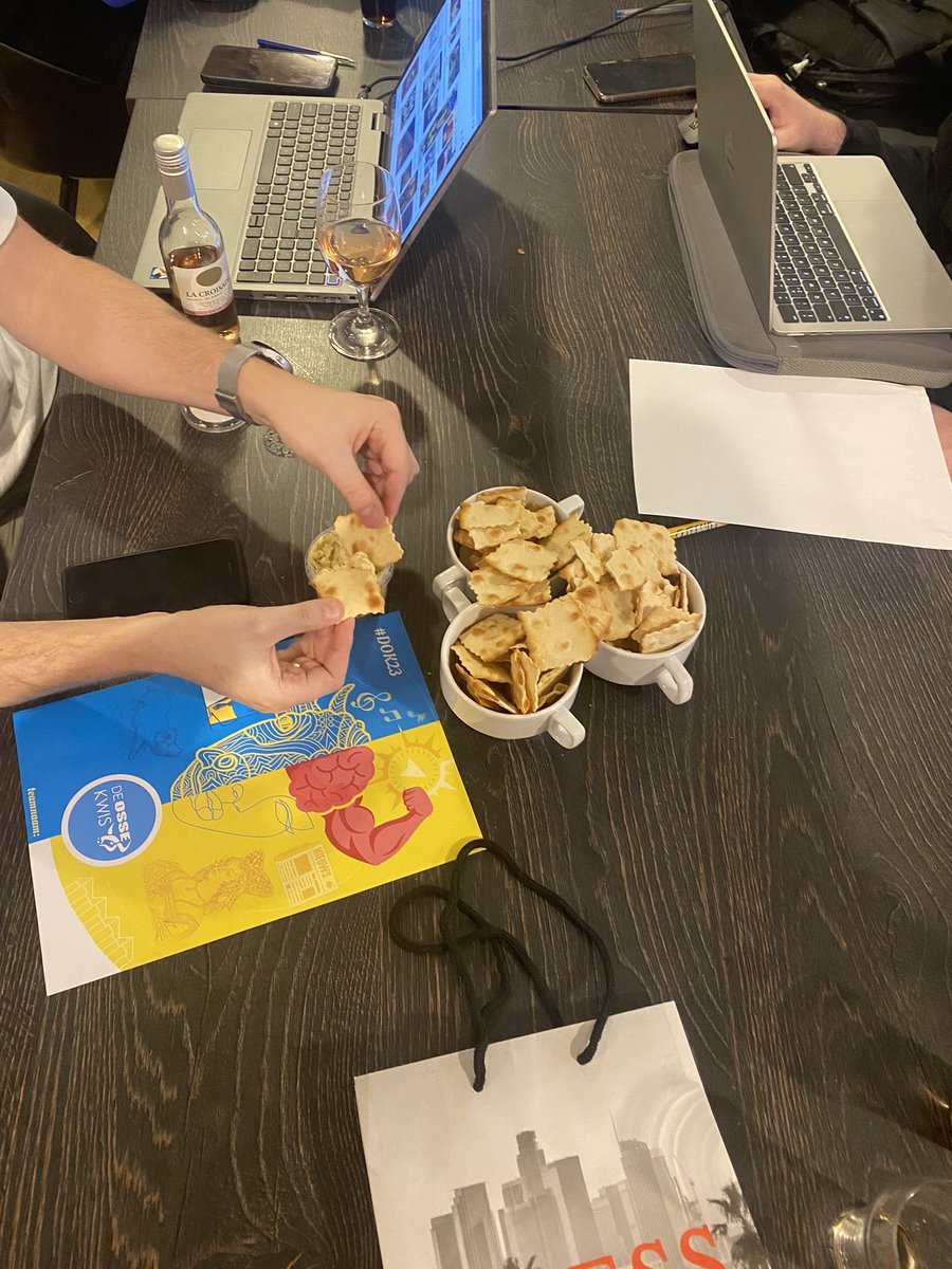 Dank #dok23 #dnossedip #vogelsagf <a href="/TinaVogels/">Tina Vogels 🍏</a> <a href="/ossekwis/">De Osse Kwis</a> Team 55 Knappe koppen van het TBL jam jam!