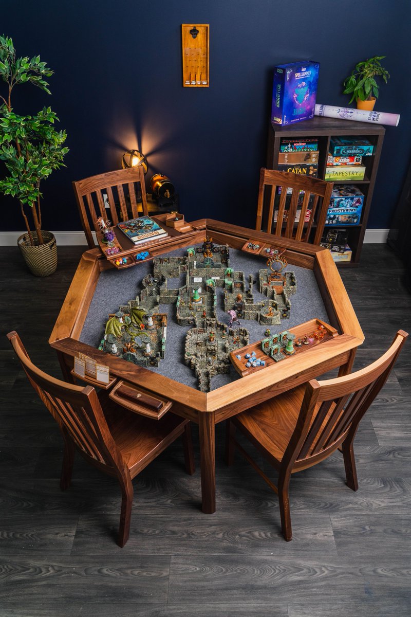 WyrmwoodGaming's tweet image. Who wants to sit at this table? 🙌🙋‍♀️
