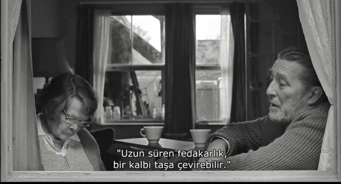 “Uzun süren fedakarlık bir kalbi taşa çevirebilir..”   

(Belfast)