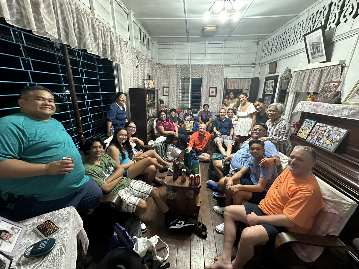 lolanadan's tweet photo. Finally 🙏🙏🙏 back in our ancestral home in Alitagtag, Batangas #ALAHERNANDEZEH https://t.co/kVAQZFx7Q8