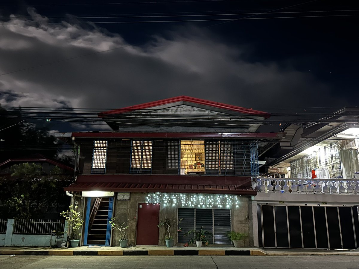 lolanadan's tweet photo. Finally 🙏🙏🙏 back in our ancestral home in Alitagtag, Batangas #ALAHERNANDEZEH https://t.co/kVAQZFx7Q8