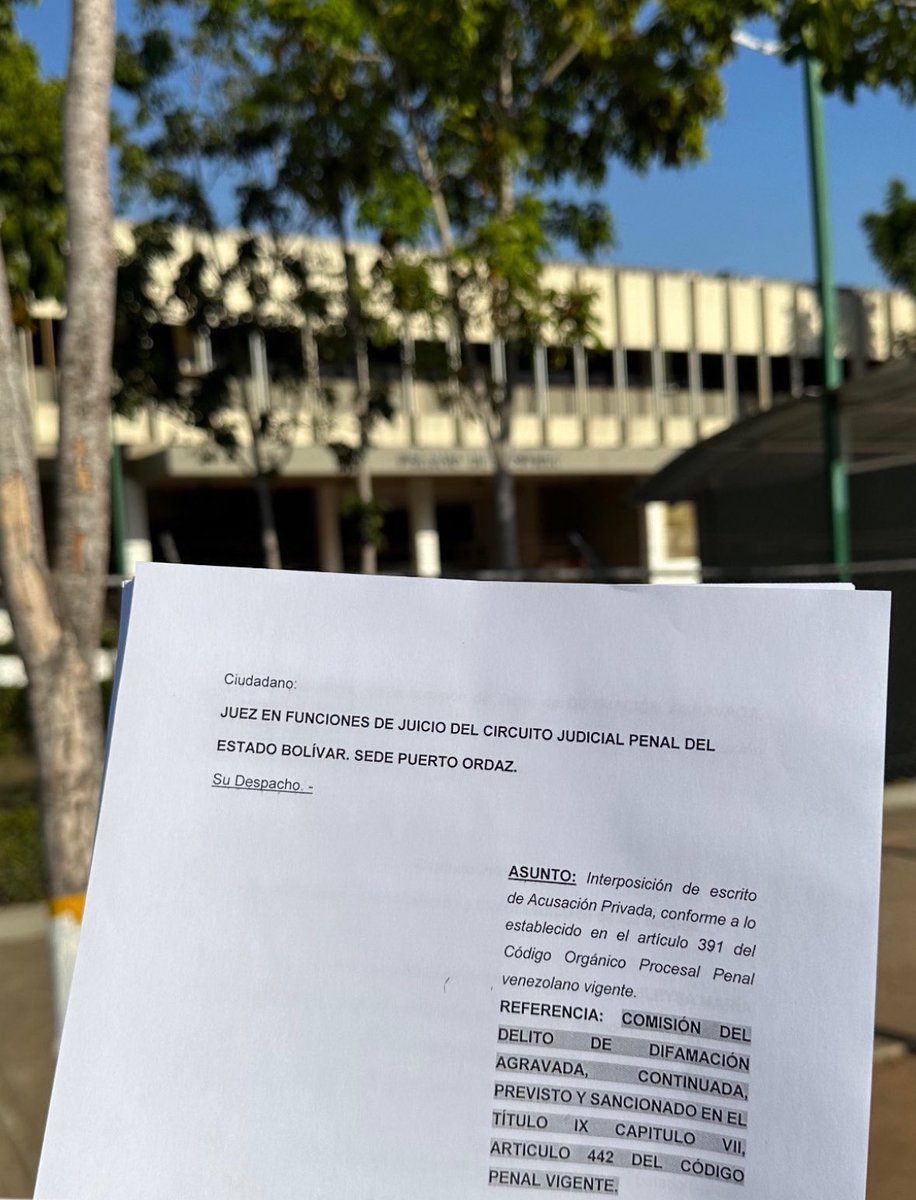 PableOstos's tweet photo. #27Dic | Hay cosas por las que un periodista no debería pasar. Pero aquí estamos,haciendo todo lo posible para introducir una demandada contra una persona que a través de una cuenta de Instagram hace acusaciones muy graves en mi contra. 

Gracias .@RobnnyN por tu acompañamiento https://t.co/5EGkIVMUXO