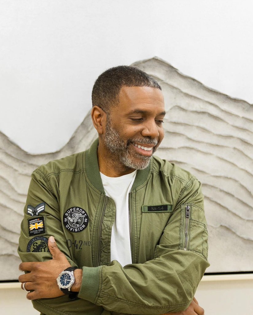 Creflo_Dollar's tweet photo. As the new year approaches, take the time to celebrate all that God has brought you through this year. Being in a state of gratitude will propel you more than you know! What’s something you have been thankful for this year? https://t.co/qOdeCUQH2p