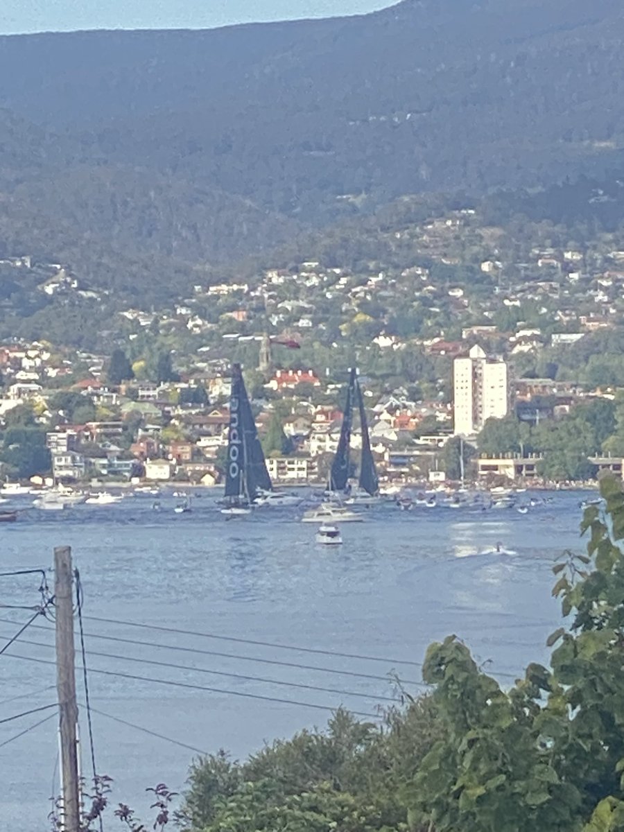 Wow, that was a close finish on the Derwent!!⛵️ ⛵️ 

<a href="/rshyr/">Rolex Sydney Hobart</a> #andoocomanche #lawconnect #sydneytohobart