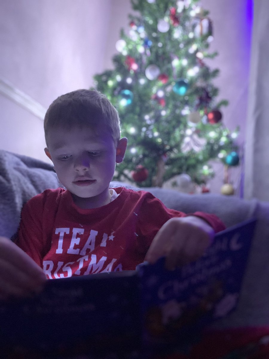 Christmas Eve reading it was the night before Christmas @BurtonG_Primary  #BGReading <a href="/BG_Hares/">Hares @ Burton Green Primary School</a>