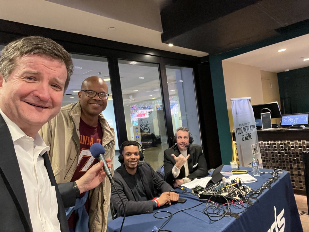 davejsports's tweet photo. Fun @MichelobULTRA @WashWizards Postgame LIVE from @guysdckitchen IN @CaesarsSports with GREAT fans @pshepp7 @mattheew15 @izaeuuh_baeless Daniel Holmes and @glennconsor @mr_wrightsr 
@team980
#RadioParty #ForTheDistrict https://t.co/ur4NspyzGx
