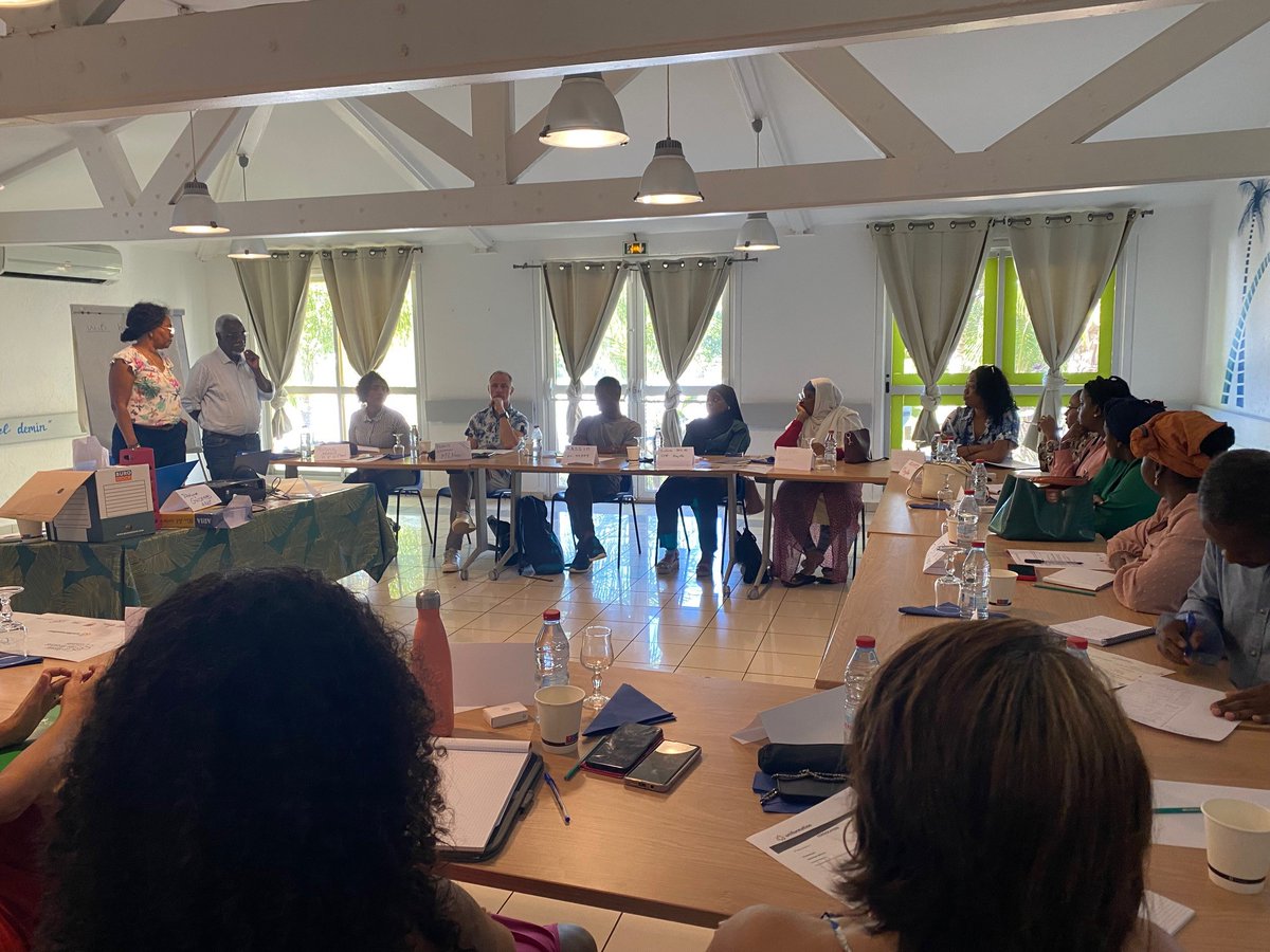 ARMLOceanIndien's tweet photo. KABAR M'PARANO une action entre les Missions Locales de La Réunion et de Mayotte 
 d'interconnaissance de l'histoire et de la culture des 2 îles pour mieux accompagner les jeunes
#UNML https://t.co/RsZBj7iaYk