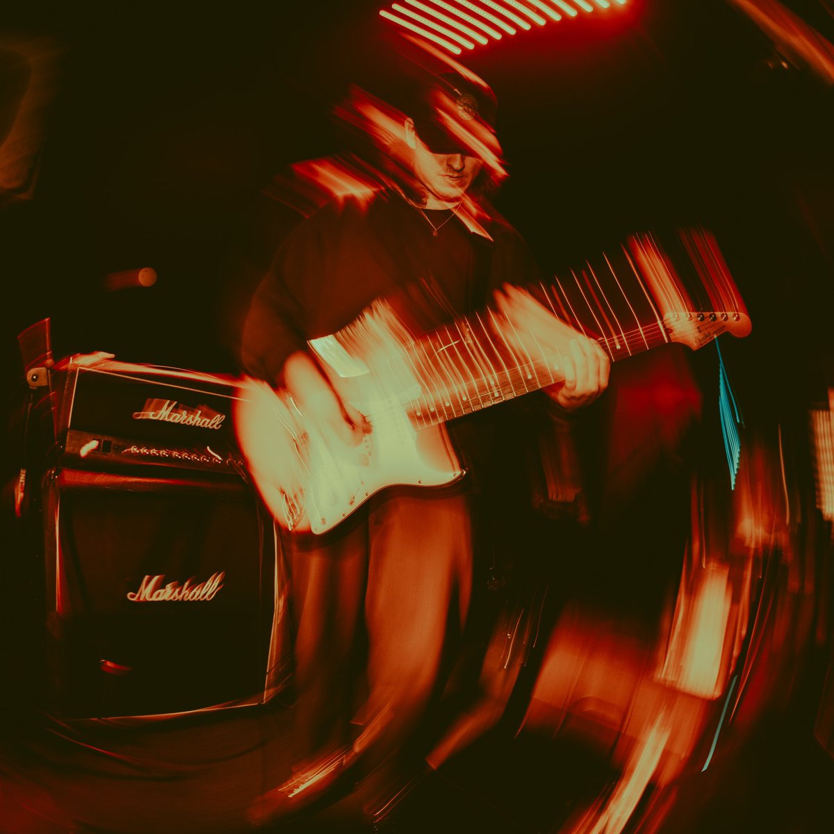 pettythieftx's tweet photo. INSANE GIG ON JAN 26 W/ @ritual_alt, @DivineDivineTx @ CARTMAN HOUSE 

REAL ROCK TYPE SHIT 
REAL ALT VIBE
📸: @dylandistance https://t.co/8HBKtNcozw