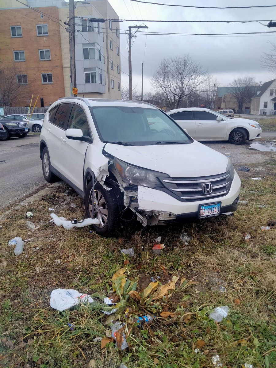 chicagoCSCD's tweet photo. Stolen Car located, #hondacrv #Chicago #CPD 10th district in route. Stolen from North Side of Chicago. #chicagostolencardirectory https://t.co/sqjvsNCnFp