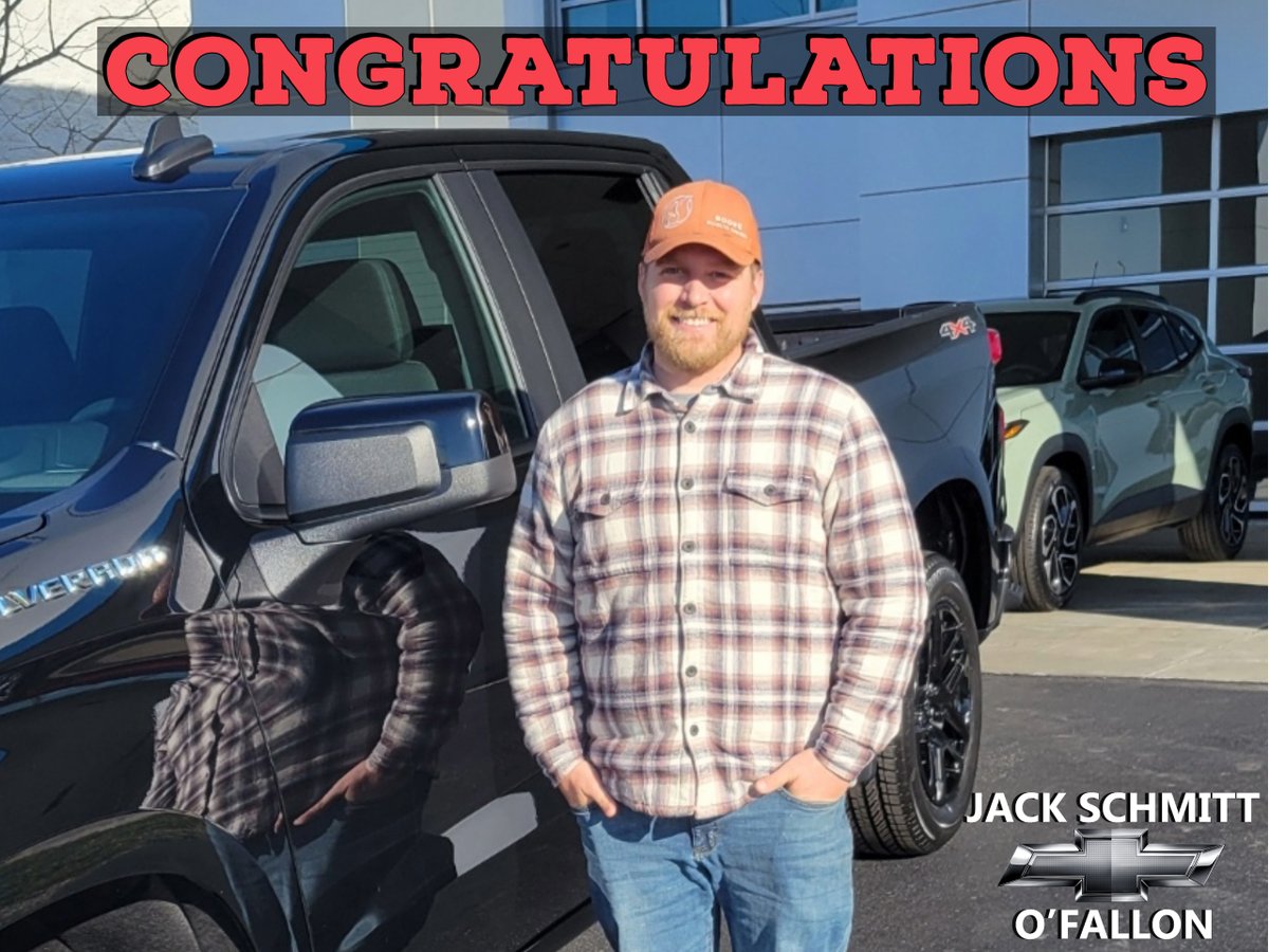 OfallonJack's tweet photo. 🎉Congratulations to Robert on this new 2024 Chevy Silverado. Enjoy the new ride!
We have fantastic deals right now during our Year End Sales Event! Check it out here- https://t.co/4PEDOVXWc1

#jackschmitt #jackschmittchevy #ofallonil #schmittchevy #chevysilverado #silverado https://t.co/UQCzacCgdF
