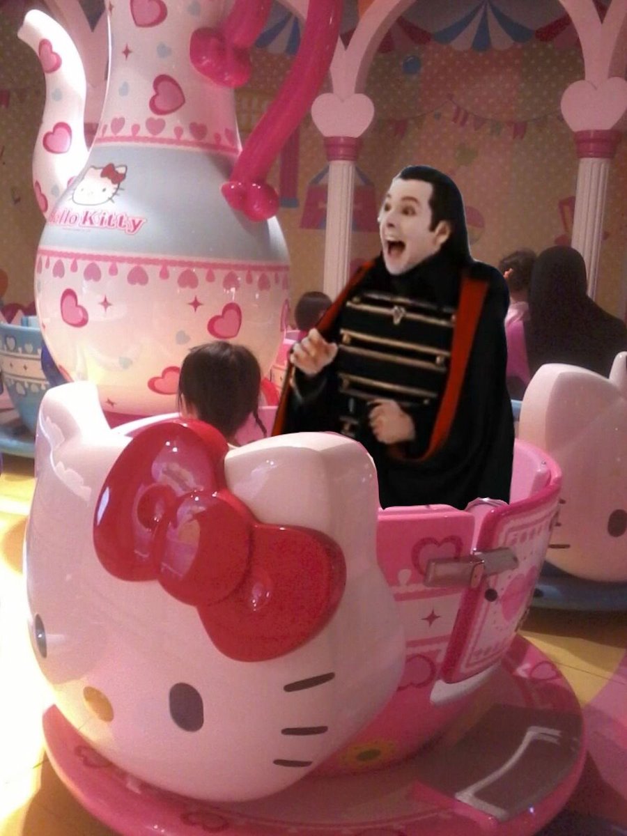 screamnhorror's tweet image. he’s having the best day 💗