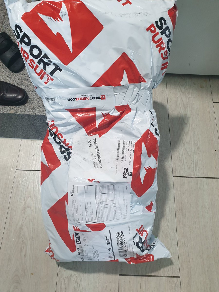 cjoopa's tweet image. 영국에서 온 클라테 뮤젠 배낭.