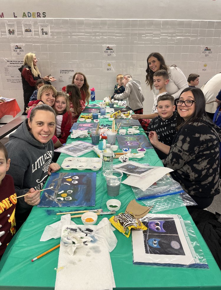 P.S. 62 Growing Leaders (@ps62thekathlee1) on Twitter photo Canvas and Cookie night at PS 62. Painting and quality time with students, families and friends! Time well spent! <a href="/DrMarionWilson/">Dr. Marion Wilson</a> <a href="/CChavezD31/">Christine Chavez</a> @D31DSPalton Canvas and Cookie night at PS 62. Painting and quality time with students, families and friends! Time well spent! <a href="/DrMarionWilson/">Dr. Marion Wilson</a> <a href="/CChavezD31/">Christine Chavez</a> @D31DSPalton