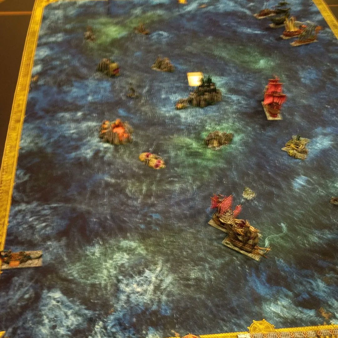 OurilGames's tweet photo. Hoy tocó wargame.
#dreadfleet https://t.co/uwUKVFYqLy